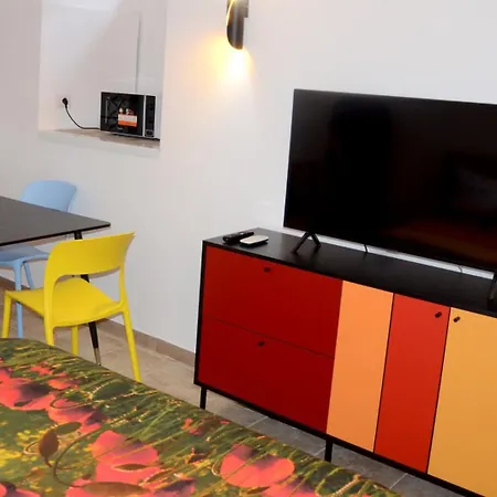 Petraio Apartment *